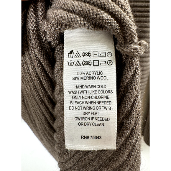 Tahari Merino Wool Blend Quiet Luxury Designer Old Money Minimalist Sweater S - Picture 4 of 5